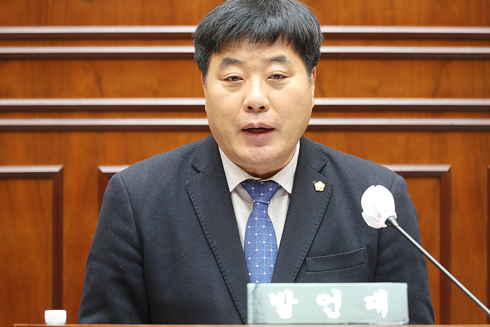 5분 자유발언을 하고 있는 김형대 의원.